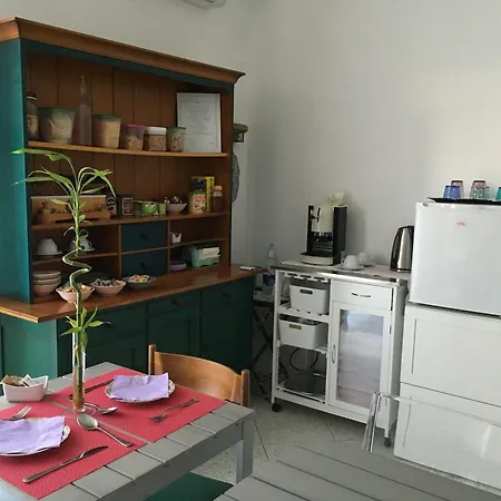 Alojamento de Acomodação e Pequeno-almoço Stella Marina