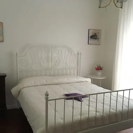 Alojamento de Acomodação e Pequeno-almoço Stella Marina 3*